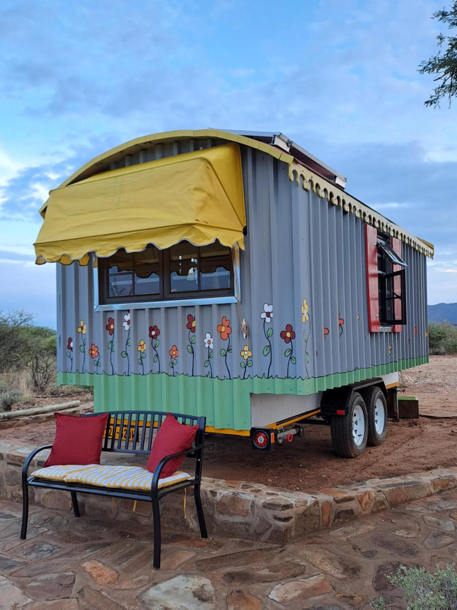 Bellatiny, Tiny House & Gypsy Wagon Apartamento Ondekaremba Exterior foto